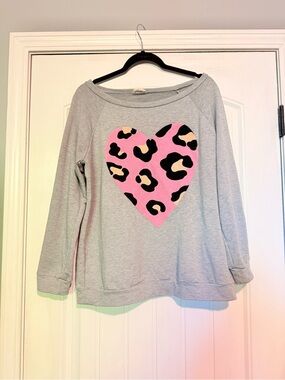 Women’s Gray Pullover Sweatshirt with Pink Leopard Heart